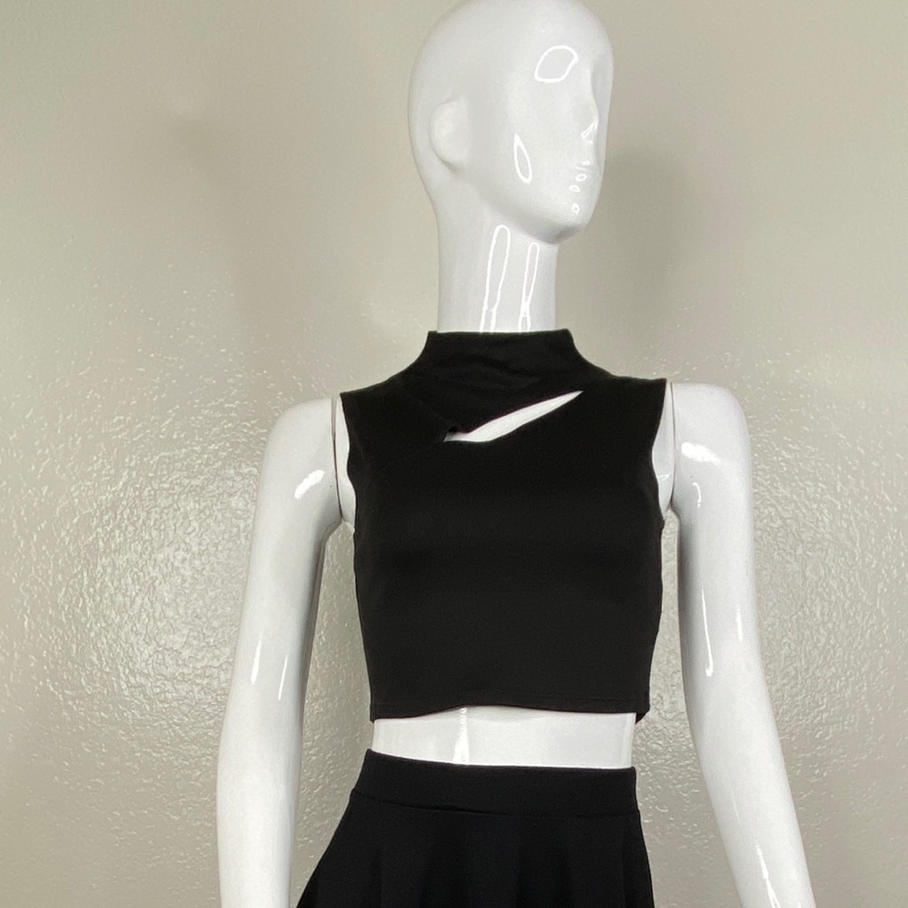 GUESS  Set - Picture 3 of 13